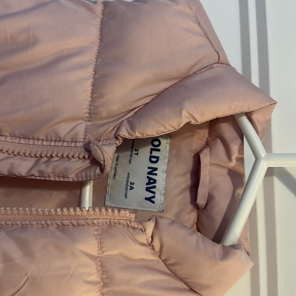 Pink vest 2T - Picture 2 of 2